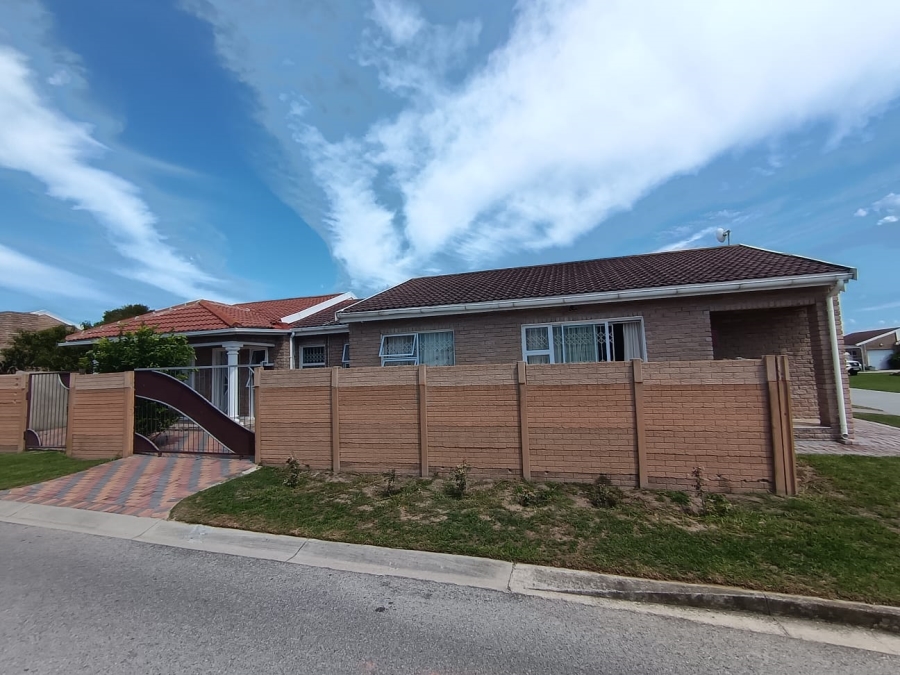 3 Bedroom Property for Sale in Parsonsvlei Eastern Cape